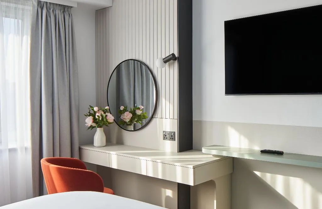 DOUBLE SUPERIOR Room, Leonardo Hotel Dublin Parnell Street, Dublin