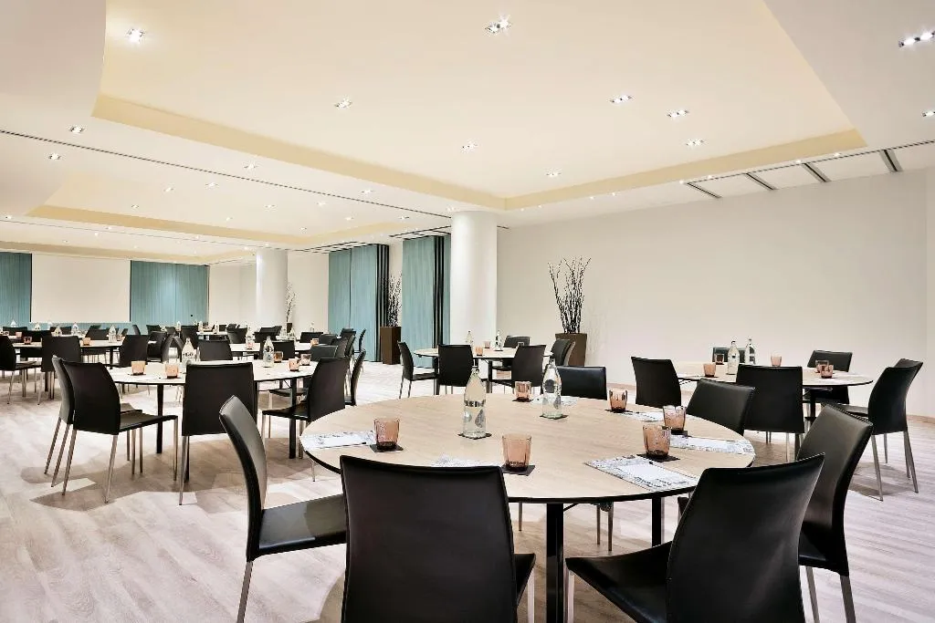Conferences, Hotel Barcelona Condal Mar Affiliated by Meliá, Barcelona