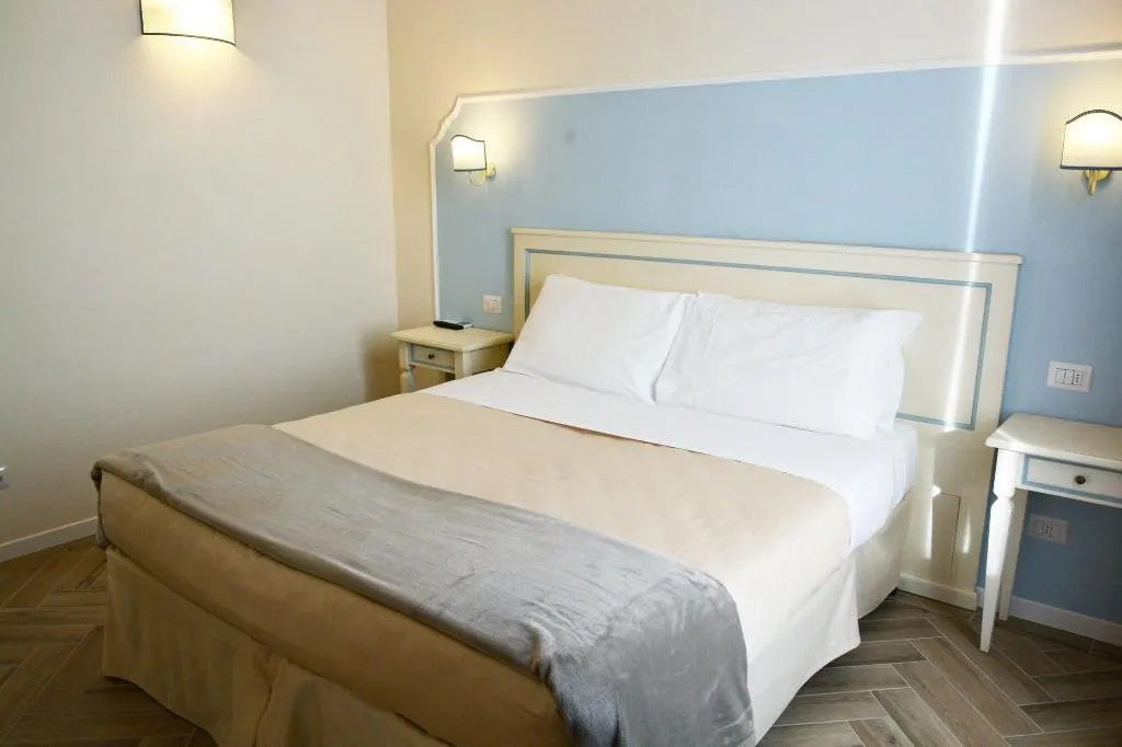 Room, Dimora Salviati, Florence