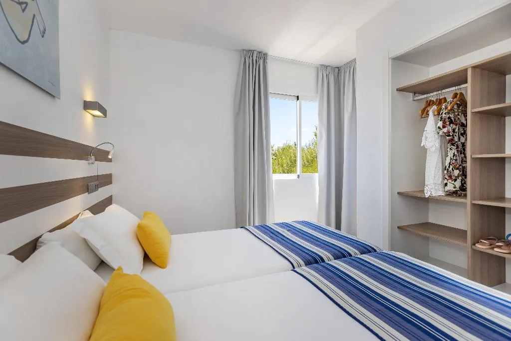 APARTMENT SUPERIOR TWO BEDROOMS Room, Houm Plaza Son Rigo, Majorca