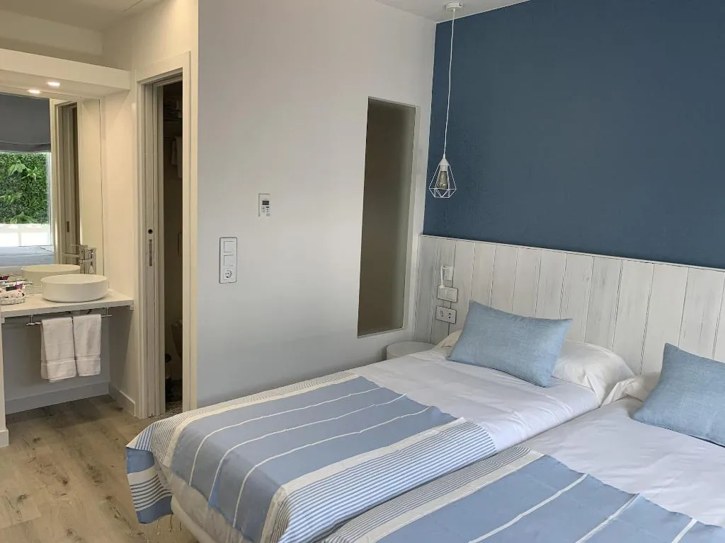 Room, Nerja Casual Rooms, Costa Del Sol