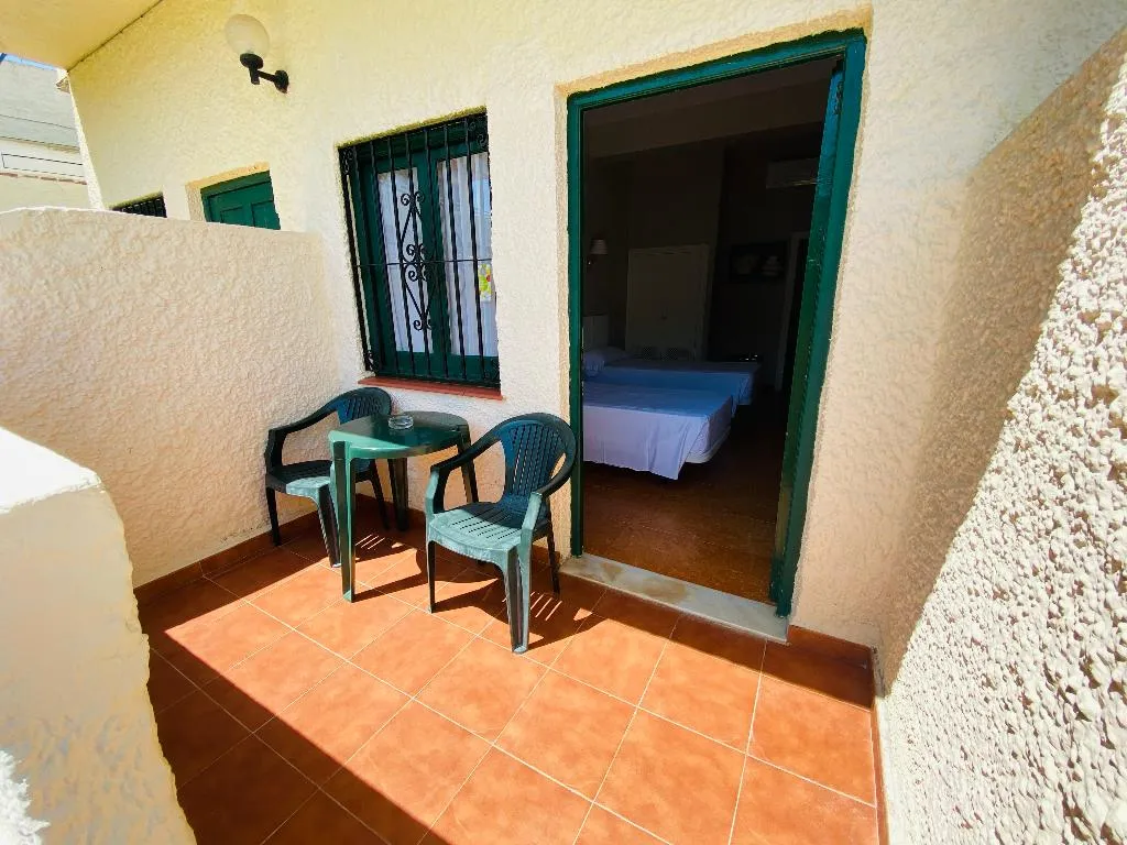TWIN WITH TERRACE Room, Hotel Los Jazmines, Costa Del Sol
