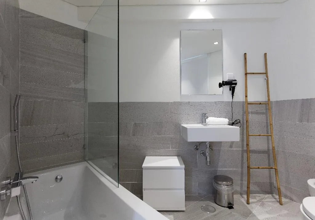 APARTMENT THREE BEDROOMS Room, City Stays Alegria, Lisbon