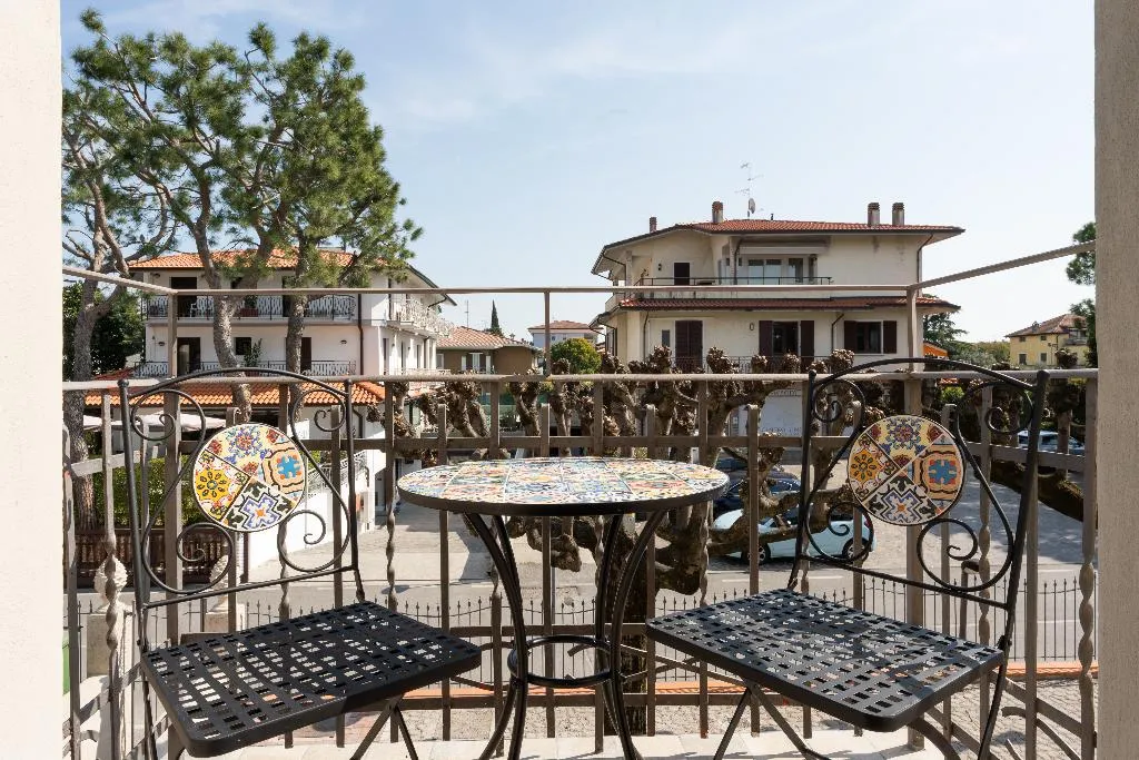 TRIPLE CLASSIC Room, Hotel Gardenia Sirmione, Milan