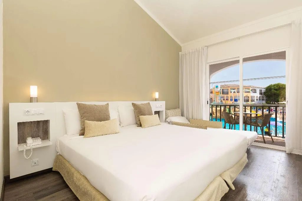 Room WITH VIEWS Room, Sol Falco Menorca, Menorca