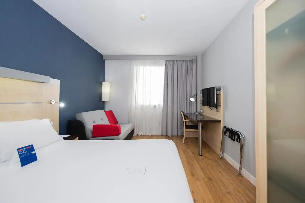 DOUBLE QUEEN SIZE BED Room, Holiday Inn Express Barcelona City 22@, Barcelona