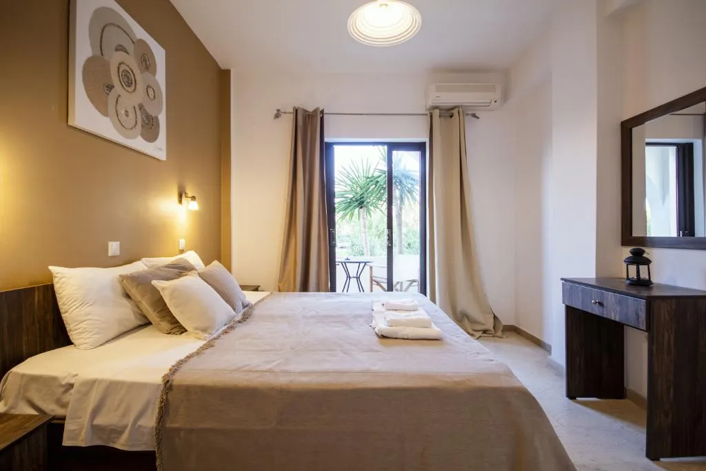 STUDIO STANDARD Room, Parakladi Seaside Retreat, Corfu