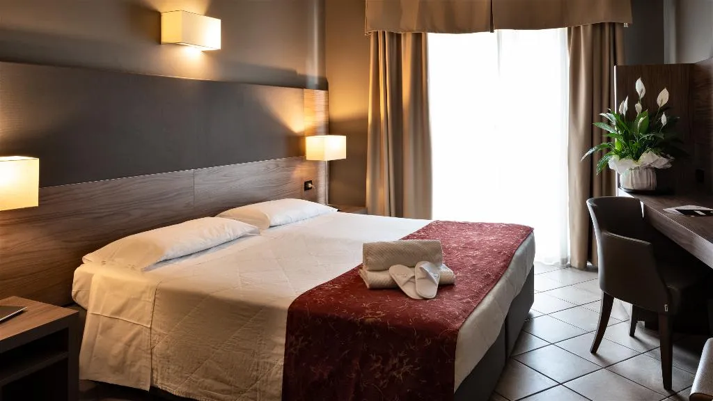 TWIN STANDARD Room, Sunflower Hotel Milano, Milan