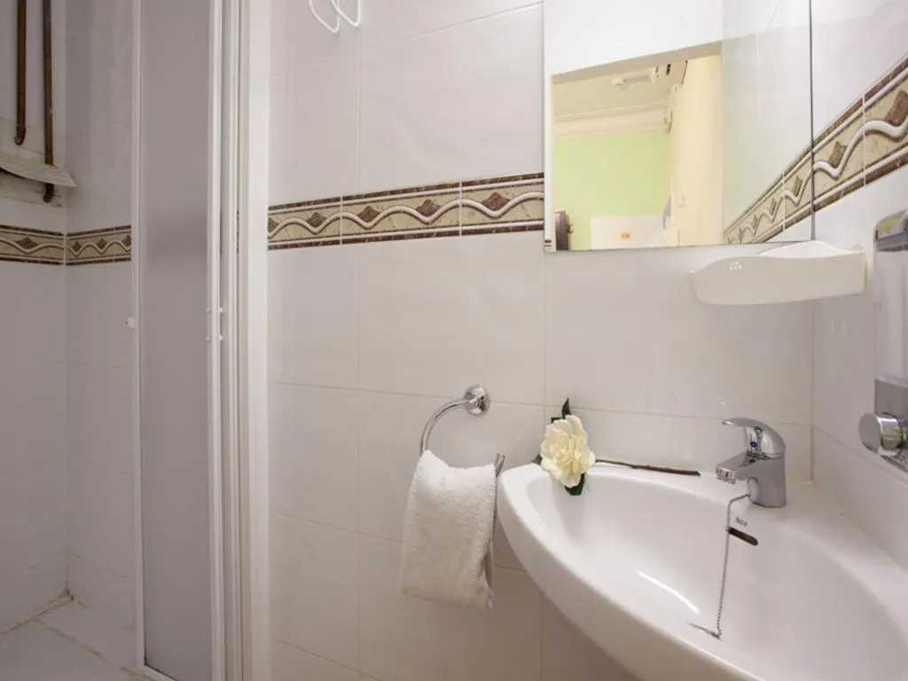 General view, Hostal Felipe II, Barcelona