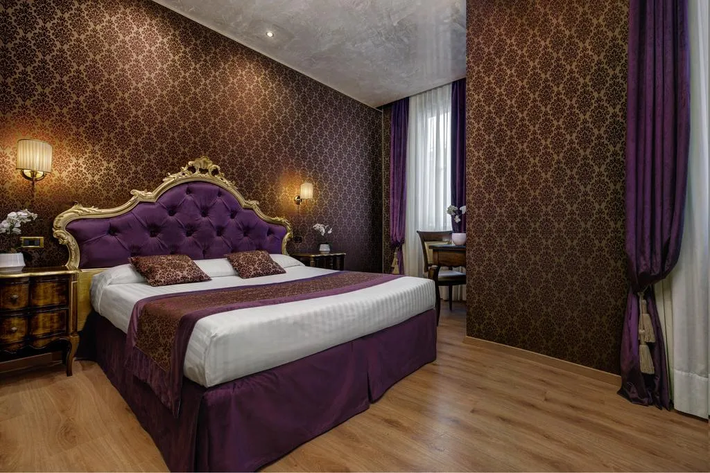 Room, Tre Archi, Venice