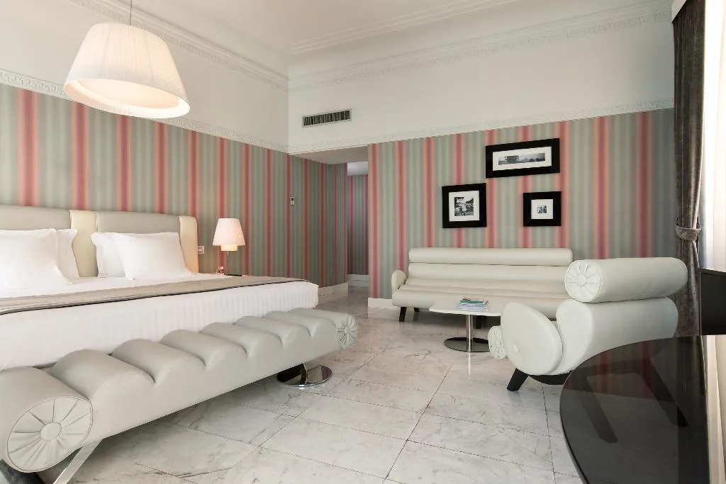 JUNIOR SUITE STANDARD Room, Grand Hotel Palace Rome, Rome