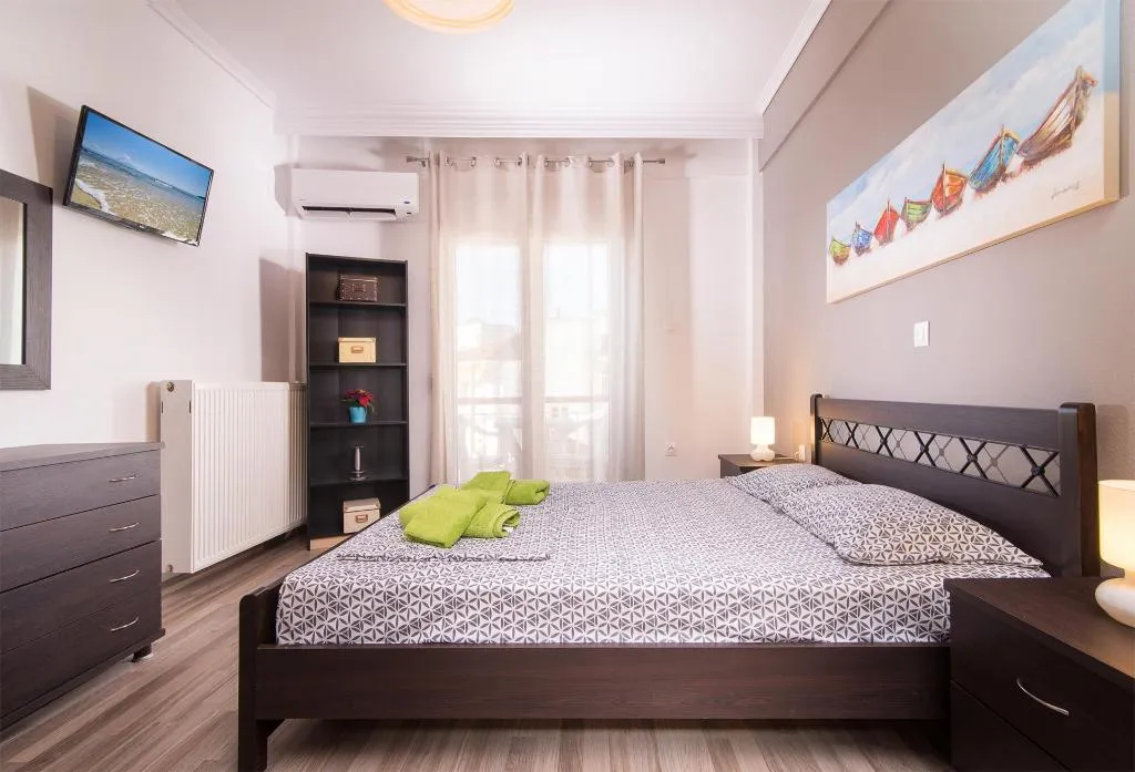 APARTMENT CAPACITY 5 Room, Michalis Apartments, Thessaloniki