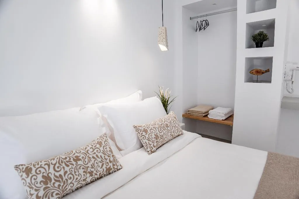 DOUBLE STANDARD Room, Kýma Perissa, Santorini