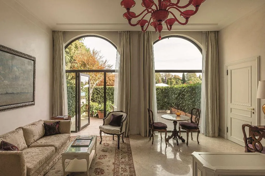 JUNIOR SUITE DELUXE Room, Caruso, A Belmond Hotel, Amalfi Coast, Naples