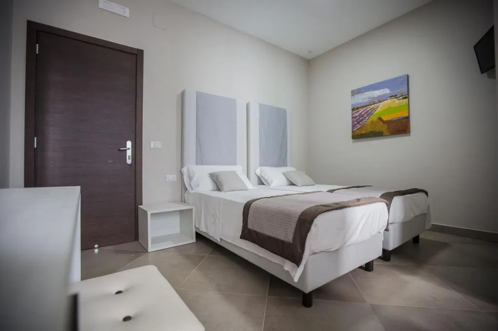 Room, Hotel Del Sole, Naples