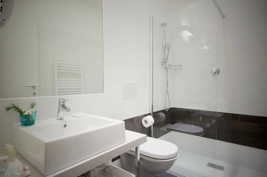 TRIPLE STANDARD Room, Luise, Milan
