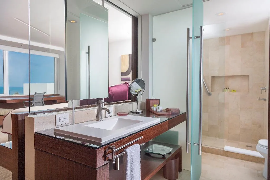 DOUBLE CLASSIC OCEAN VIEW Room, InterContinental Presidente Cancun Resort, Cancun Area