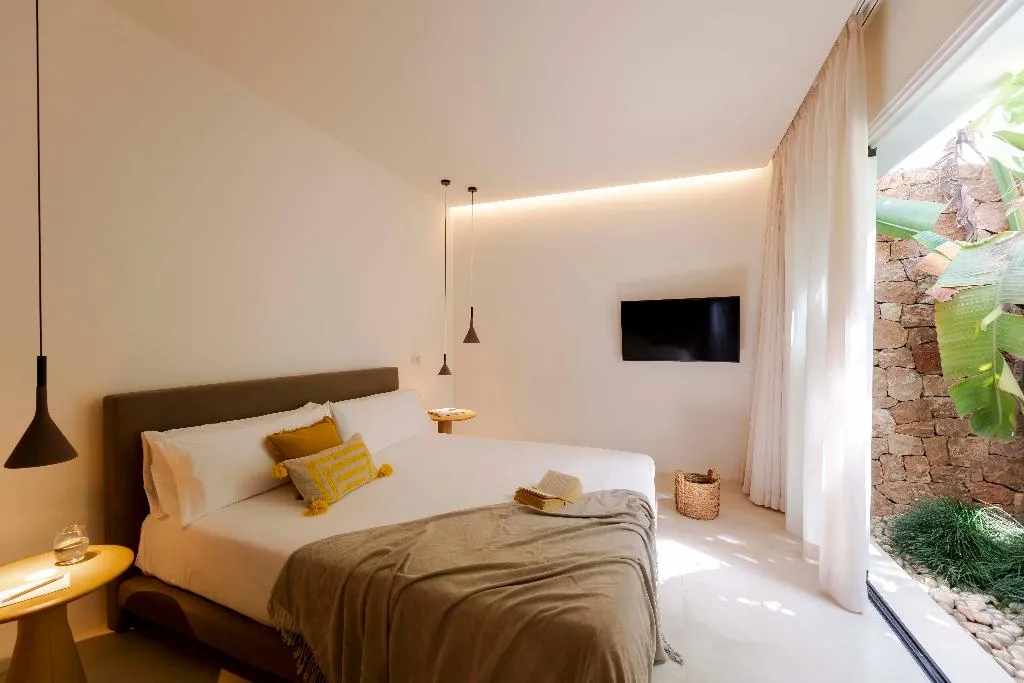 SUITE DELUXE ONE BED Room, Ca Na Xica - Hotel & Spa, Ibiza