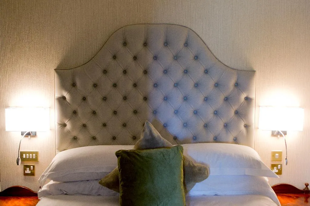 DOUBLE STANDARD Room, Fitzpatrick Castle, Dublin