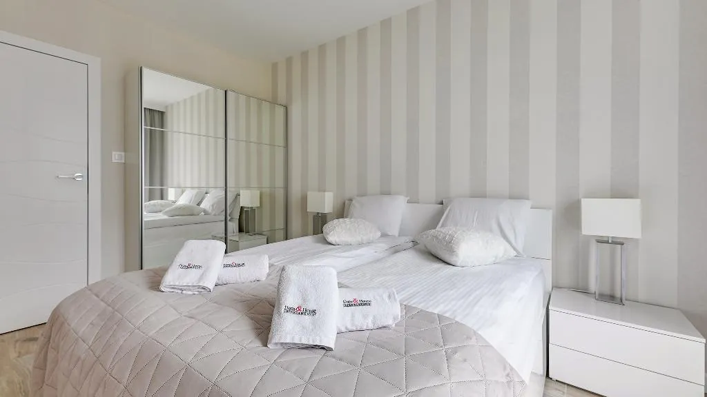 APARTMENT COMFORT Room, Dom & House – Apartment Angielska Grobla, Gdansk
