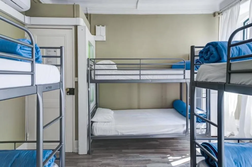 Bed in dormitory CAPACITY 6 Room, Hostel Seven Hills, Lisbon