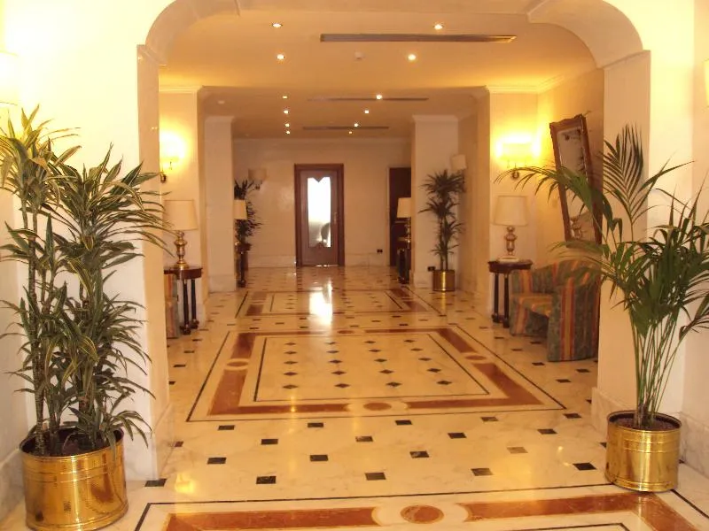 Lobby, Raeli Hotel Luce, Rome