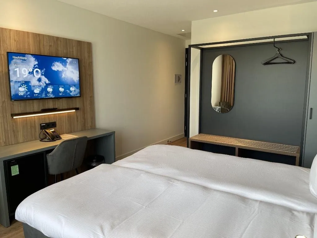 Room, OZO Hotels Antares Amsterdam Schiphol Airport, Amsterdam