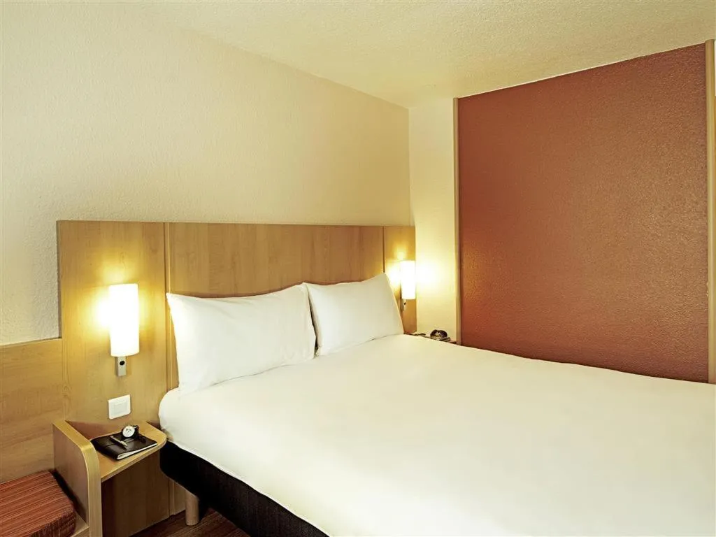 DOUBLE STANDARD Room, Ibis Madrid Calle Alcala, Madrid