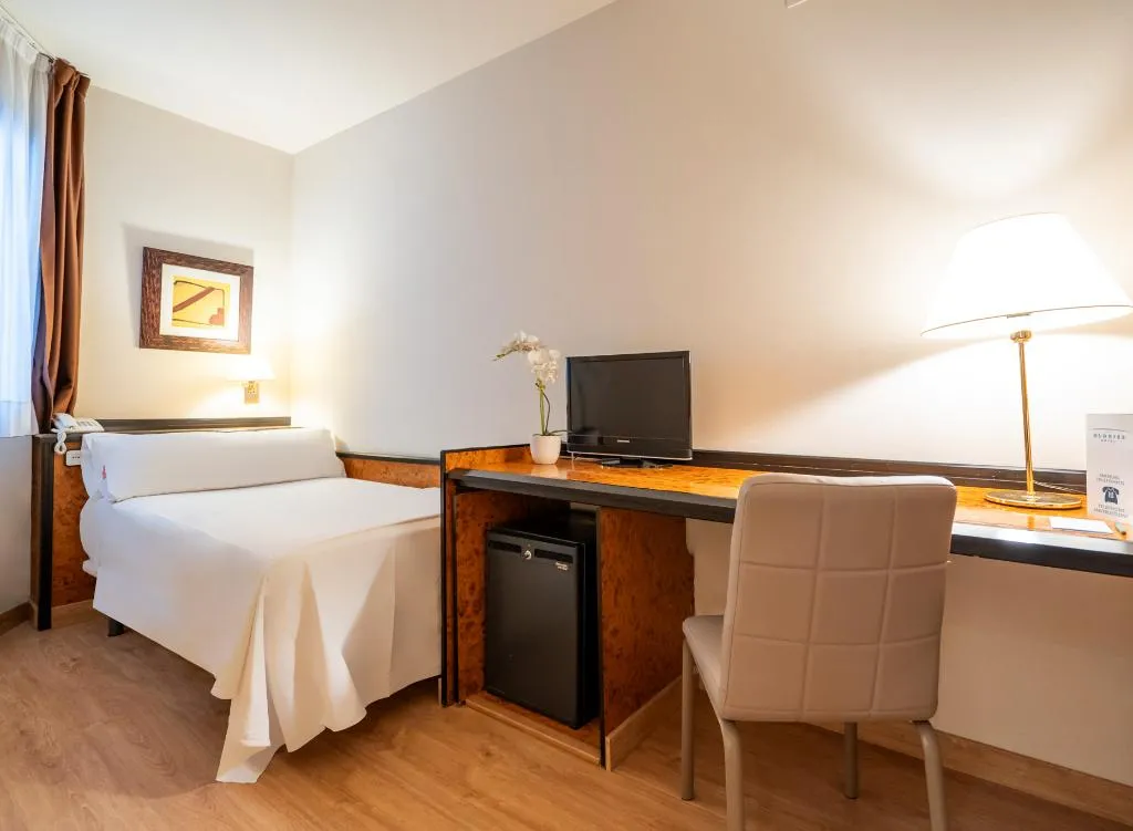 SINGLE STANDARD Room, Glories, Barcelona