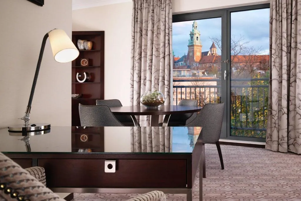 Room, Sheraton Grand Krakow, Krakow