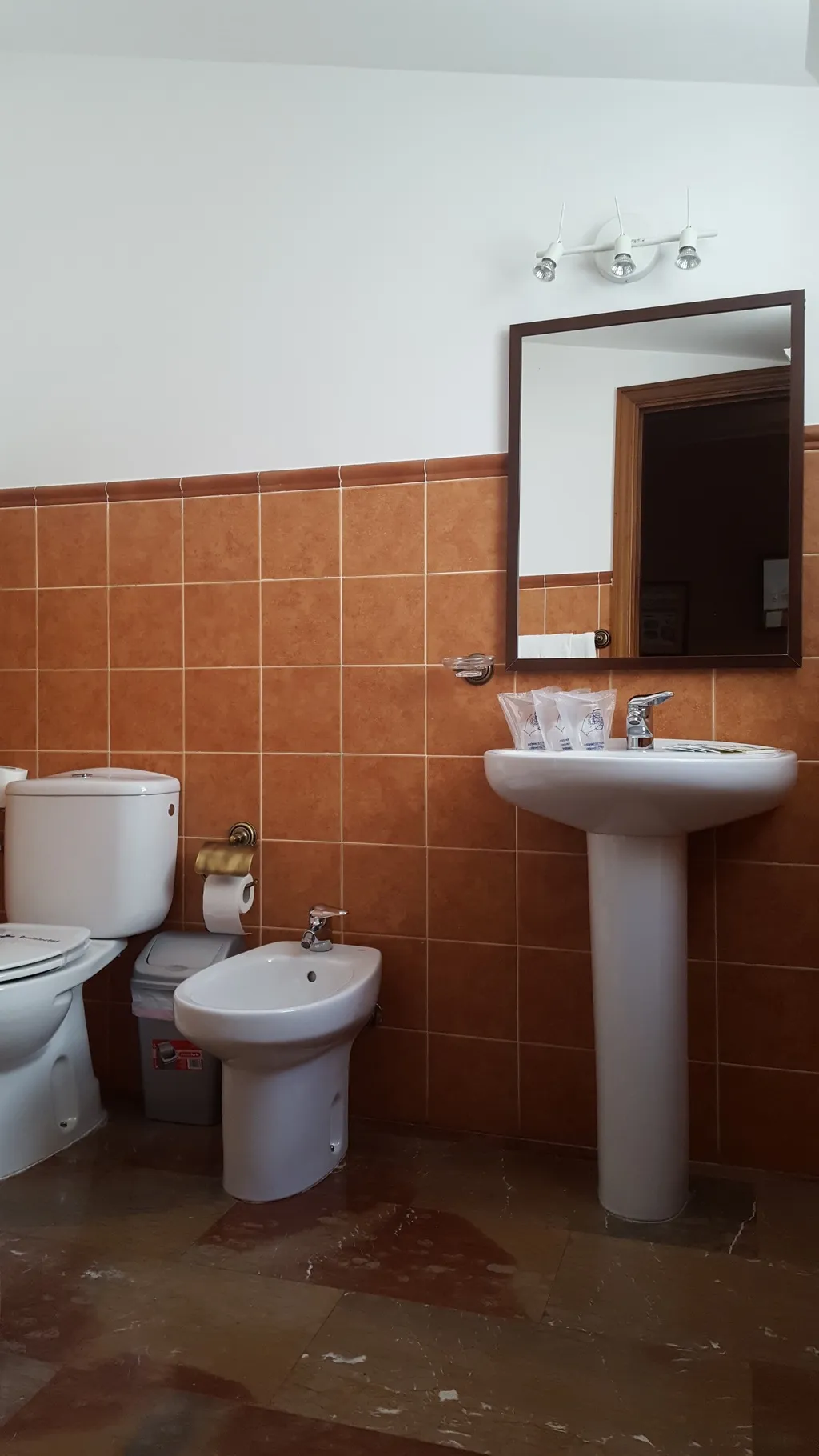 TRIPLE STANDARD Room, San Cayetano, Costa Del Sol