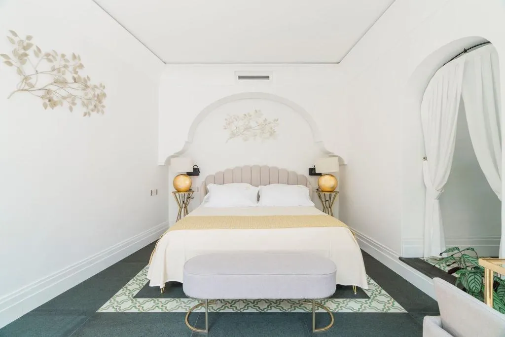 SUITE DELUXE SEA VIEW Room, Villa Magia, Naples
