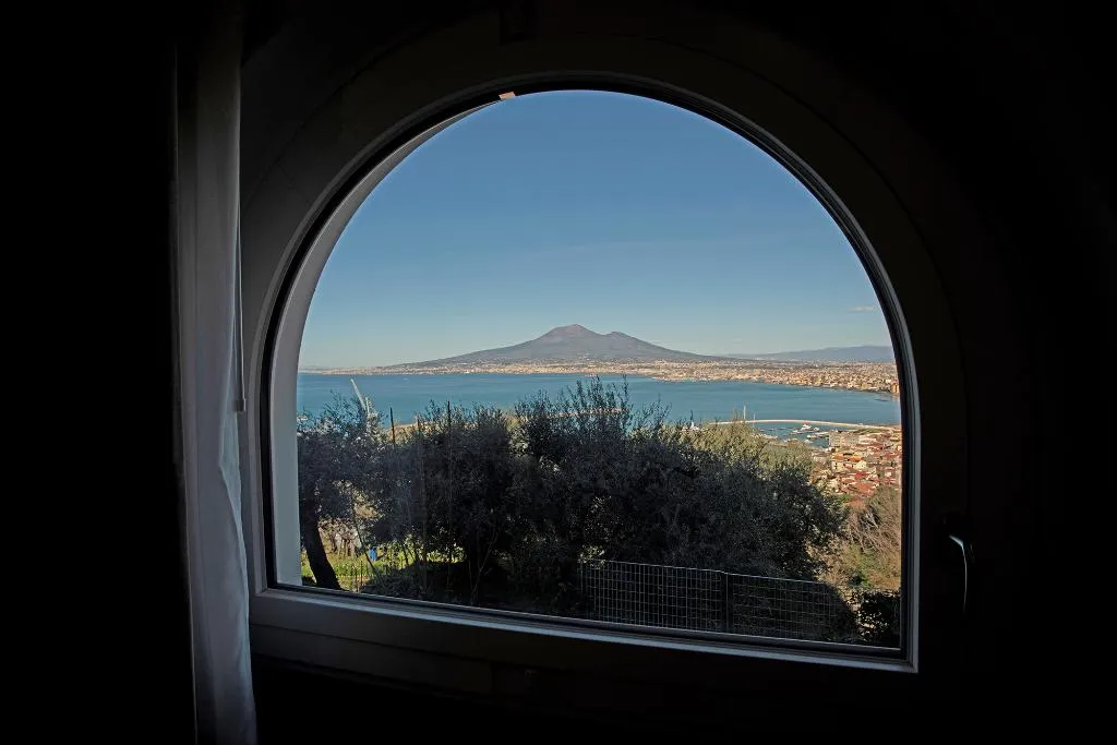 APARTMENT DELUXE SEA VIEW Room, Charme En Bleu, Naples