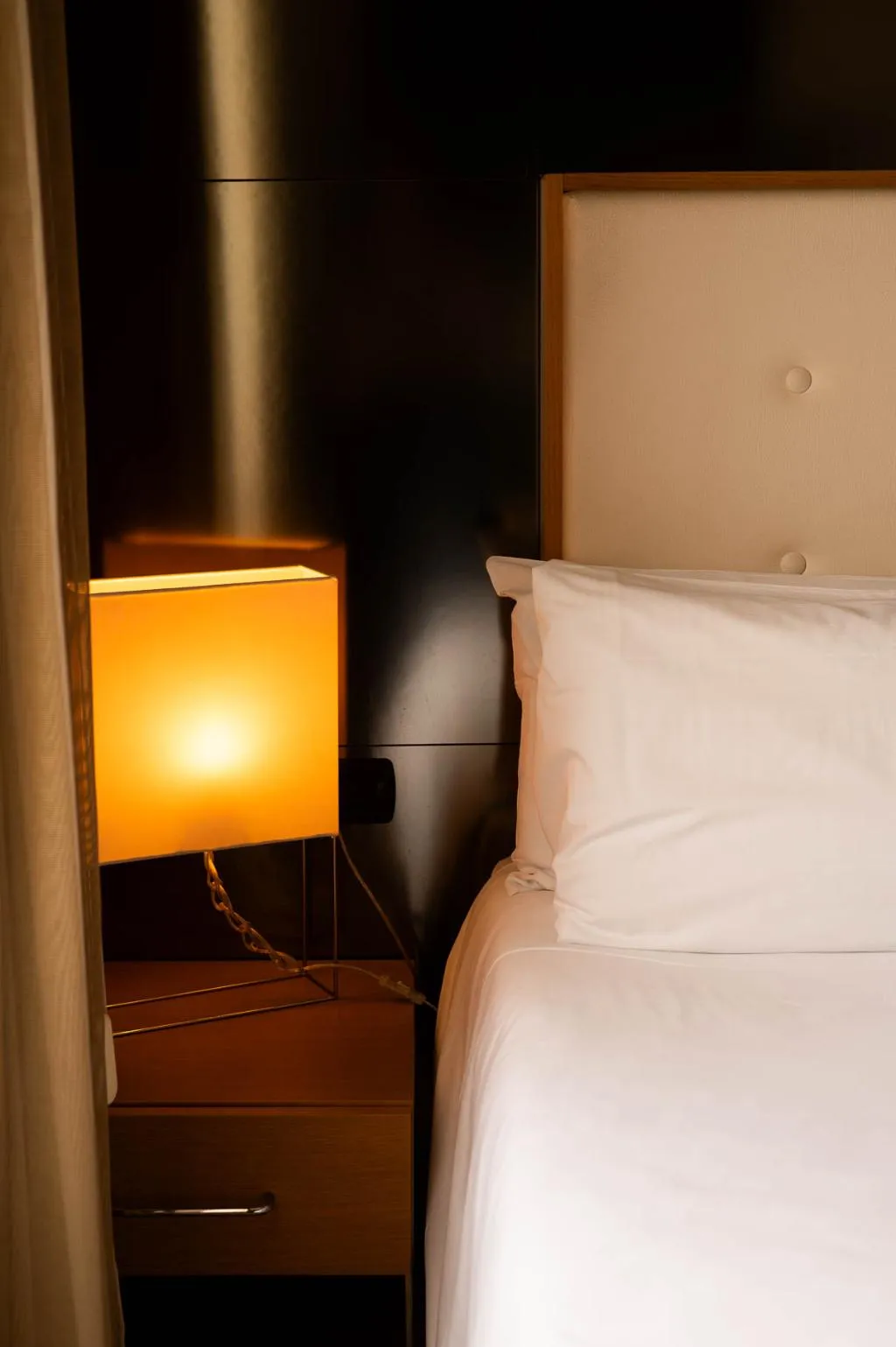 DOUBLE SINGLE USE CLASSIC QUEEN BED Room, Axolute Comfort Hotel - Cantu, Milan