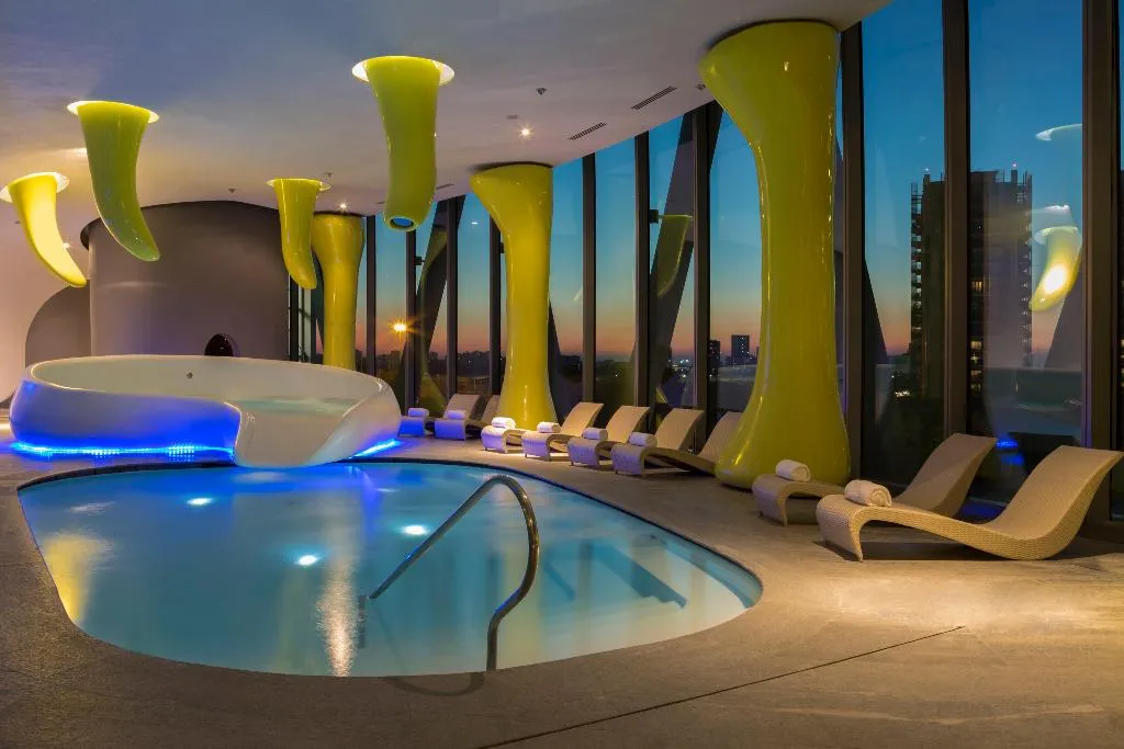 Pool, Voco Milan Fiere, Milan