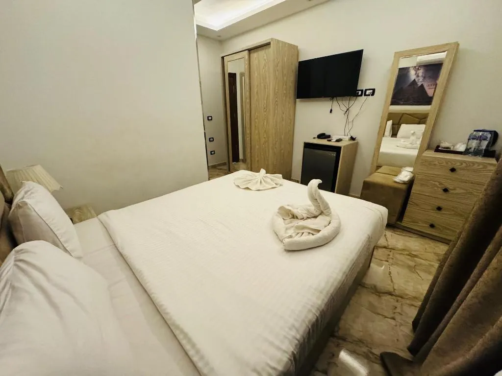 Room, Capital Of Pyramids Hotel, Cairo