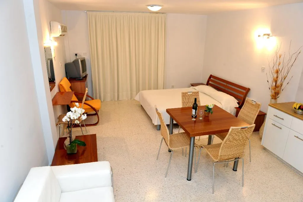 STUDIO STANDARD Room, Alkionest Hotel Apts., Cyprus