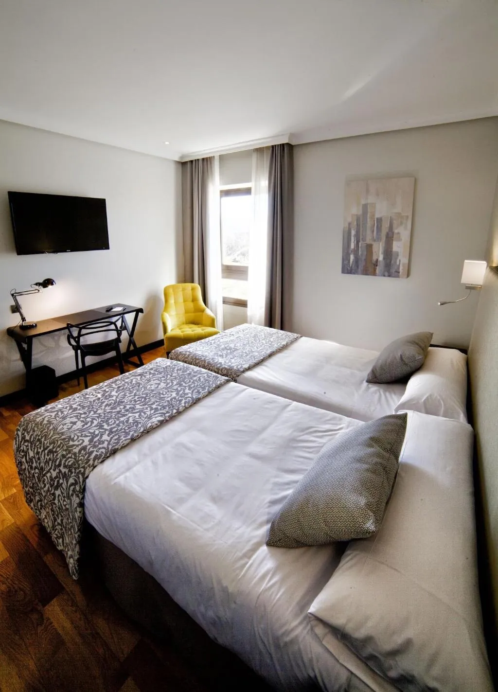 Room, Parque Real, Madrid