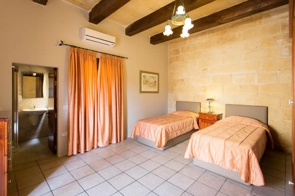 HOUSE STANDARD Room, Abraham's Gozo Farmhouses, Gozo