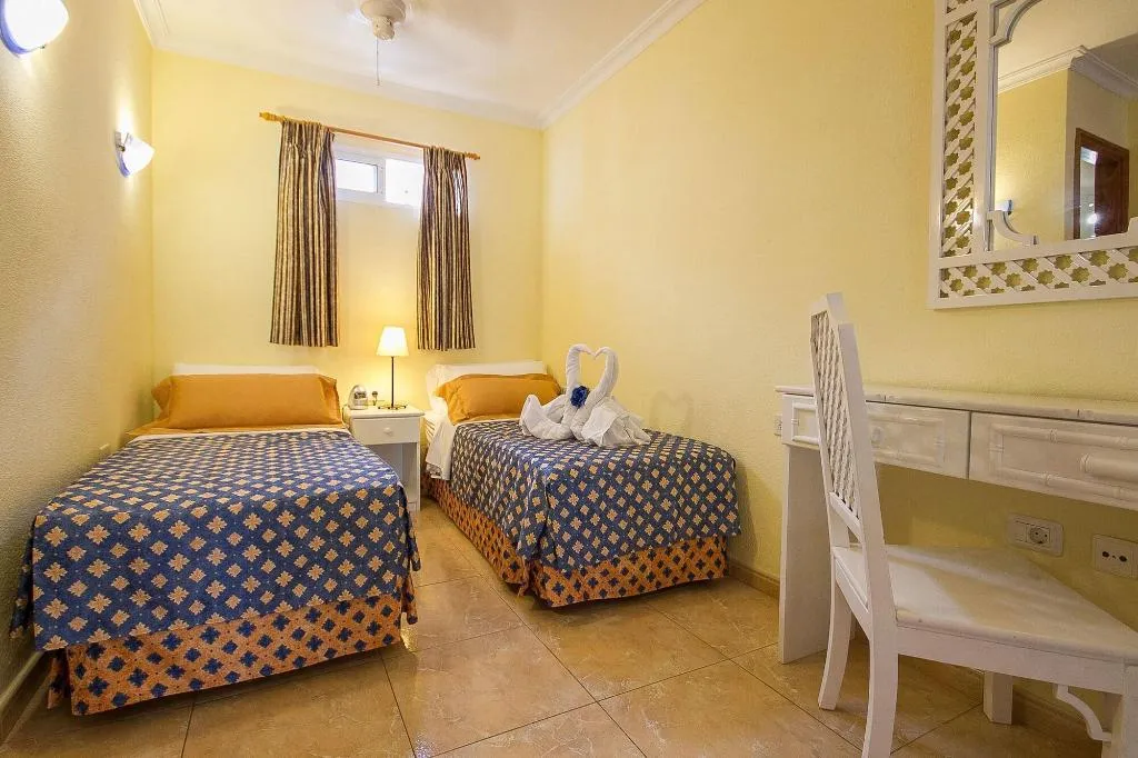 Room, Los Claveles, Tenerife