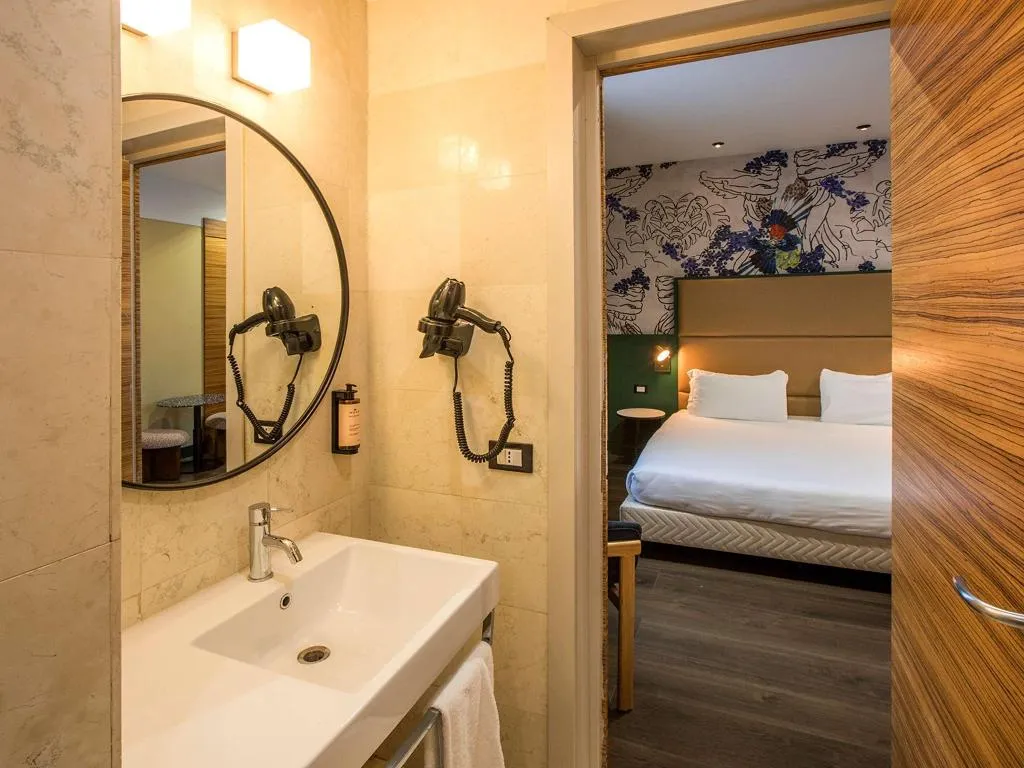 Room, Mercure Roma Centro St. John, Naples