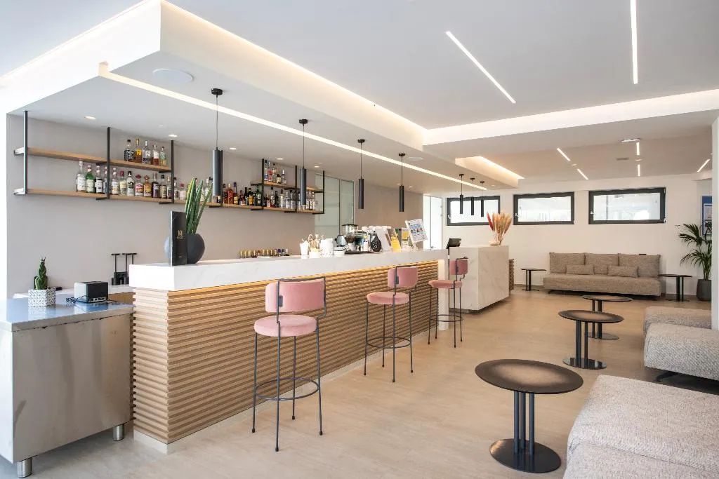 Bar, Mare Village Hotel, Crete