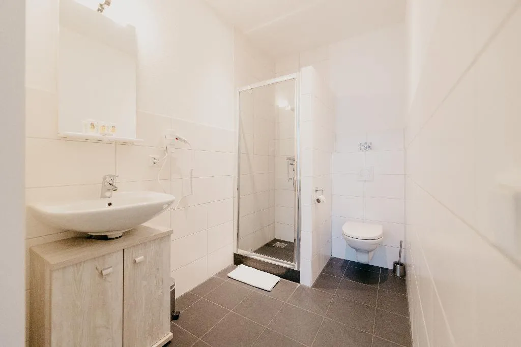 APARTMENT THREE BEDROOMS TWO BATHROOMS Room, ID Aparthotel, Amsterdam