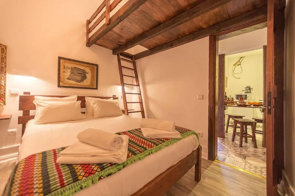 Room, Casinha Dos Sapateiros, Lisbon