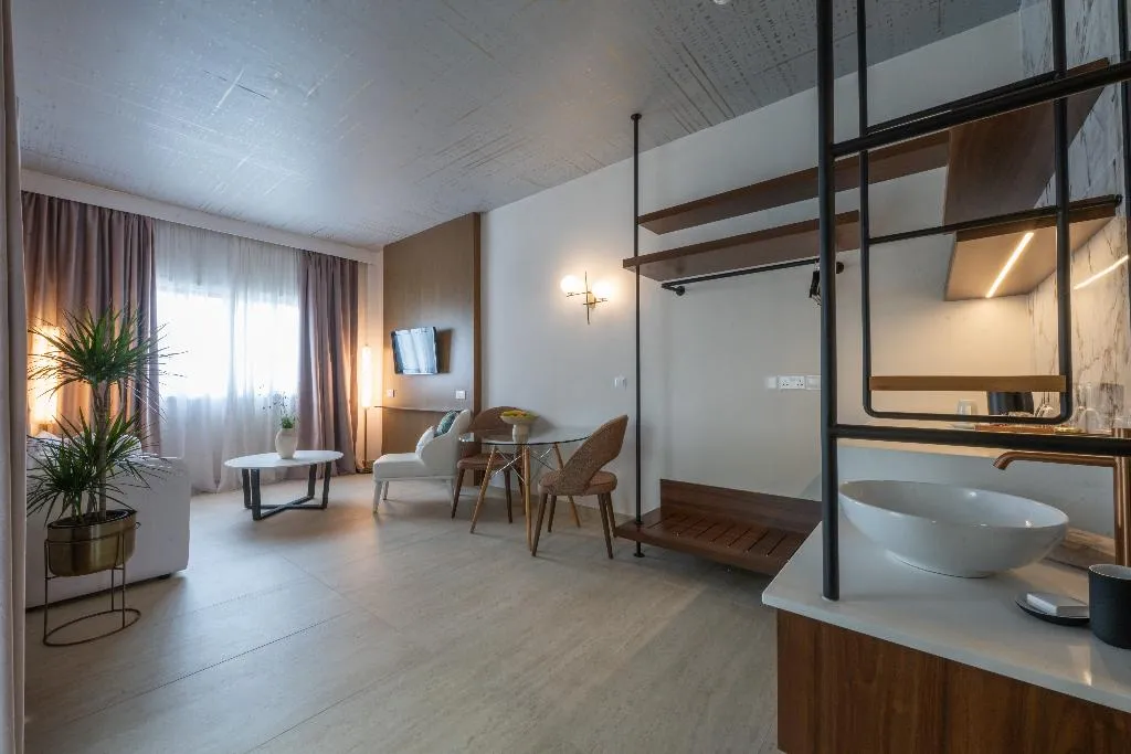 SUITE ONE BEDROOM Room, King Jason, Cyprus