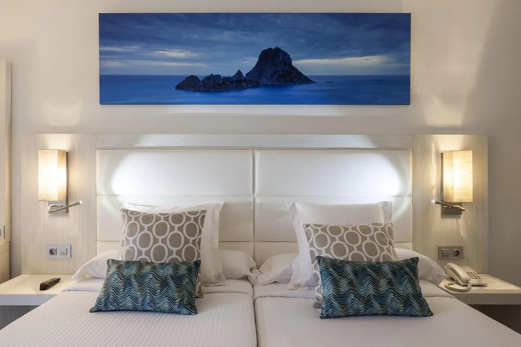 DOUBLE DELUXE SEA VIEW Room, El Corso, Ibiza