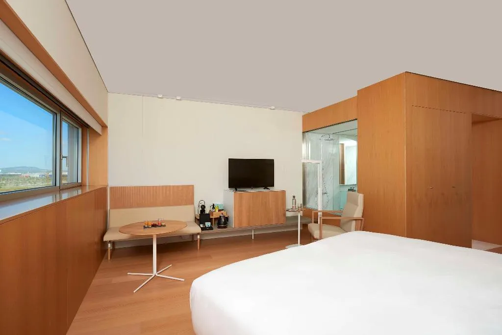 DOUBLE WITH VIEWS Room, Melia Palma Bay, Majorca