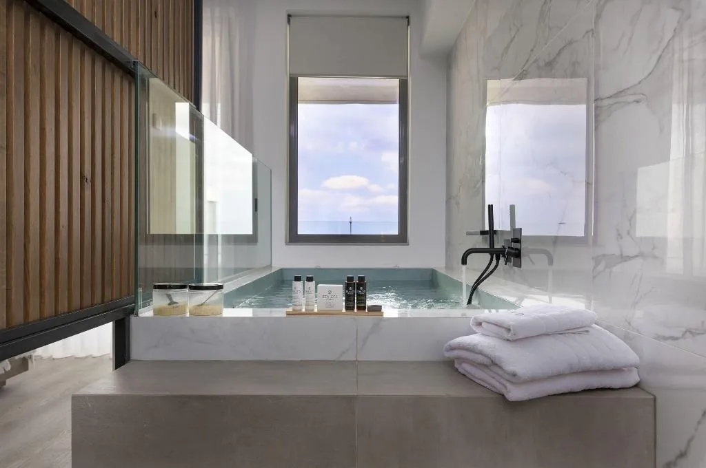 Room, Dyo Suites, Crete