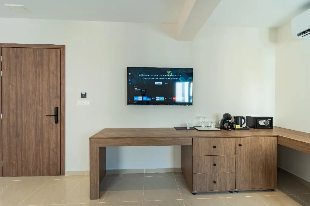 JUNIOR SUITE TWO BEDS Room, Philia Center Suites, Rhodes