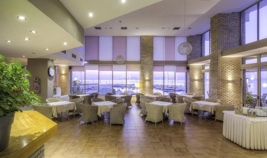 Restaurant, Cabo Verde, Athens